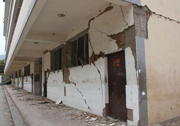 自然災害損壞房屋檢測鑒定.jpg 自然災害損壞房屋檢測鑒定.jpg